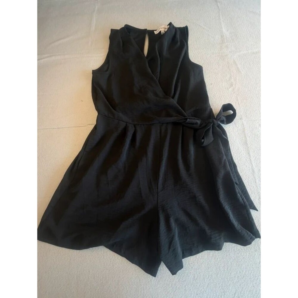 Emma & Michele sleeveless black romper V-neck wrap front and a side tie waist L